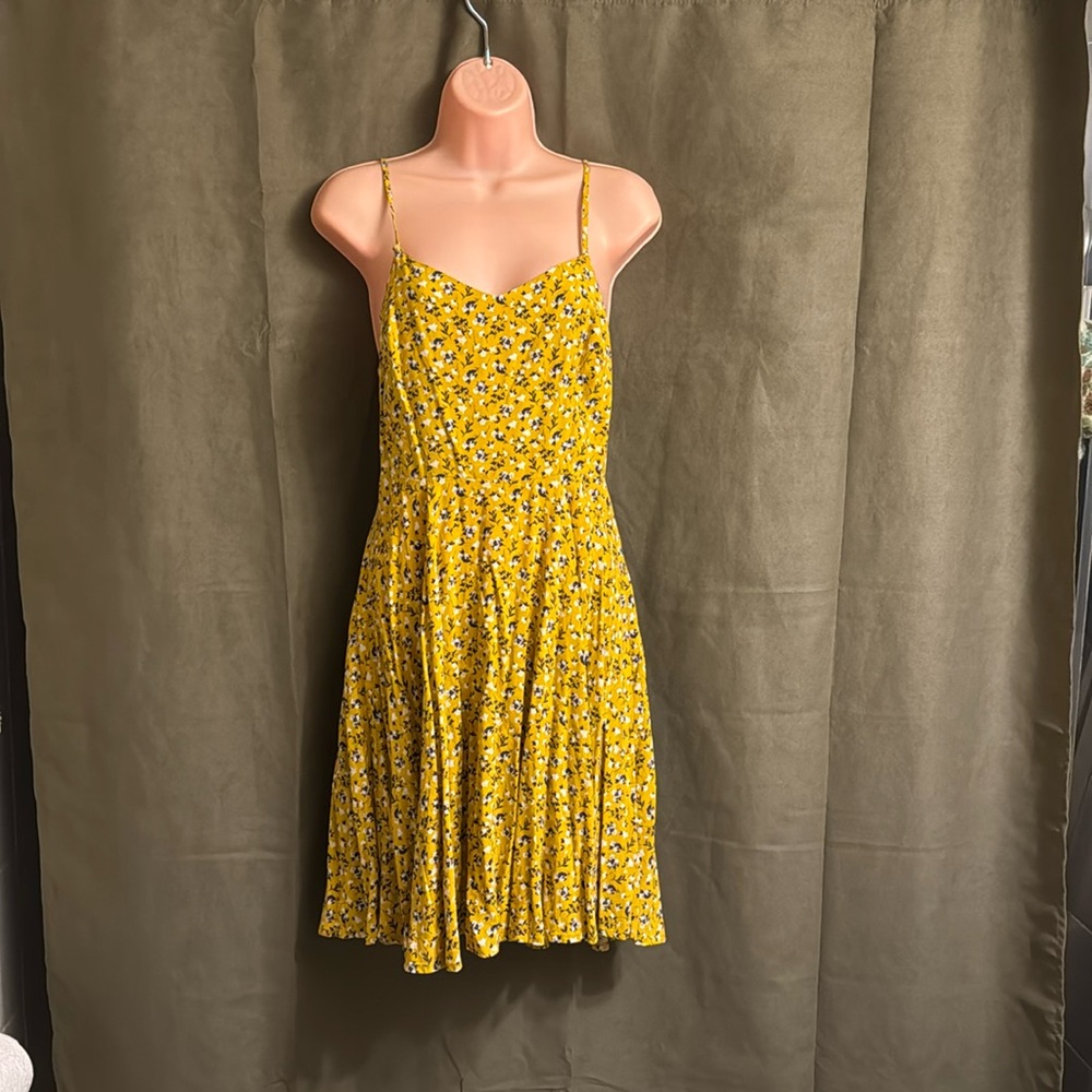 OLD NAVY • Yellow Floral Mini Dress • Size Small • 100% Rayon